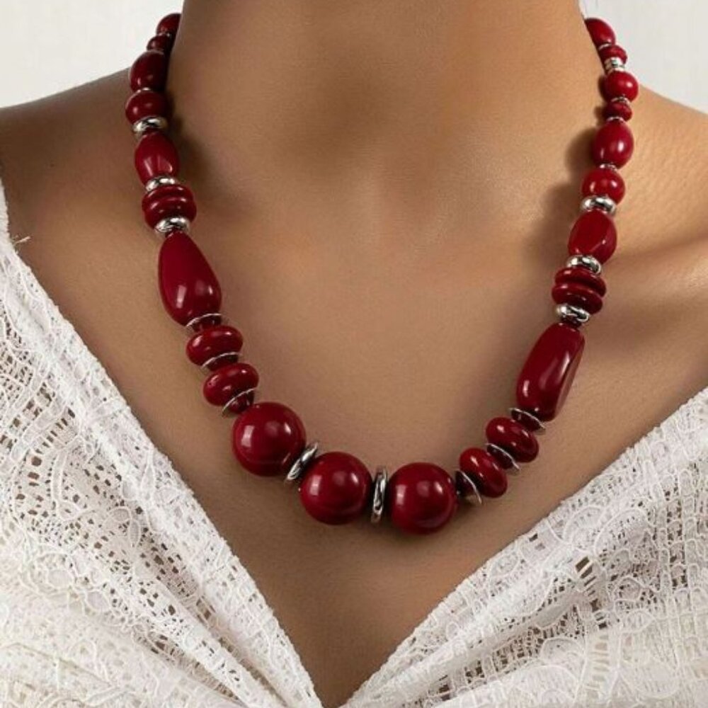 Vintage & Fashionable Red & Silver Beaded Necklace